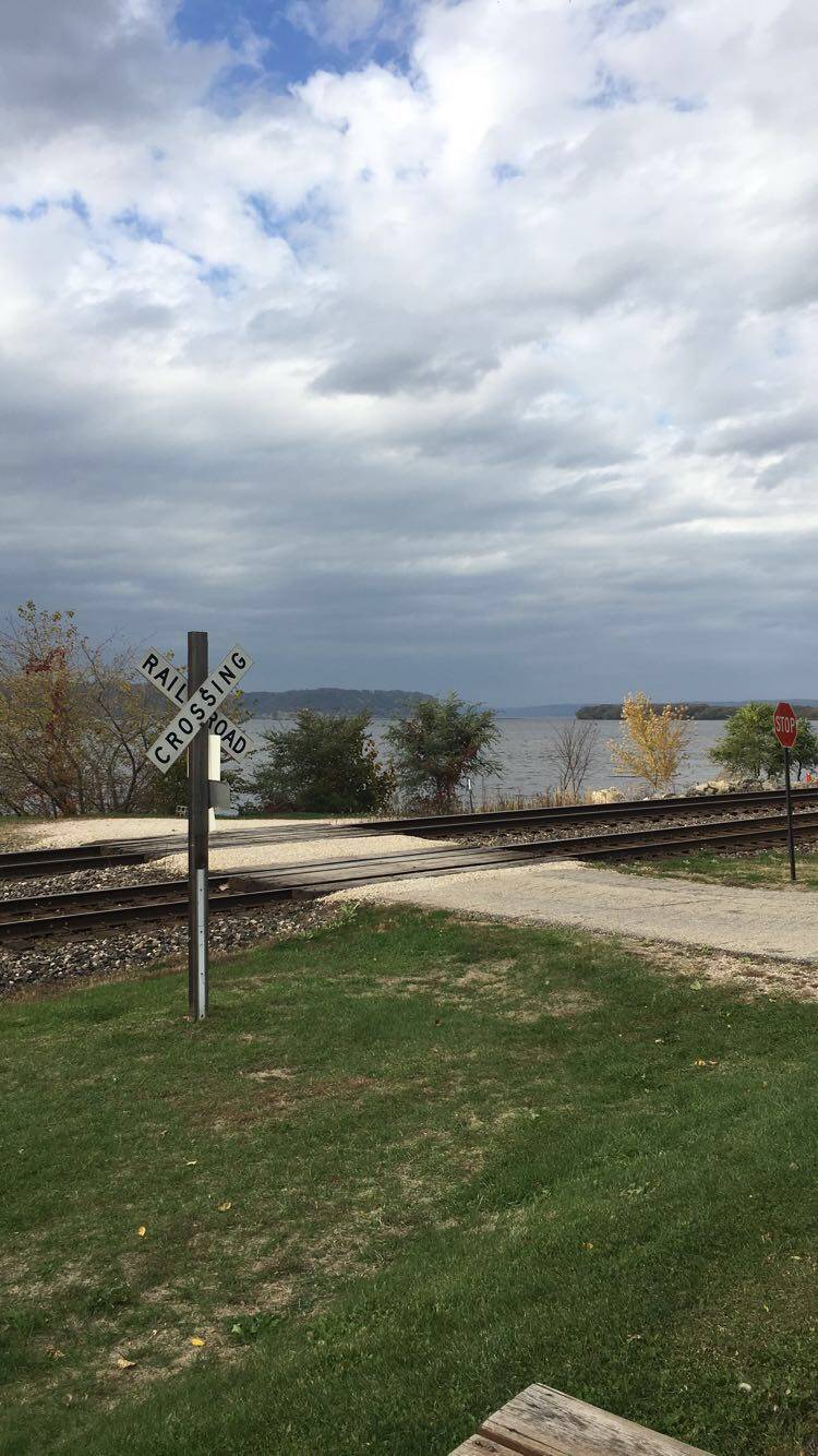 The Dawg House | meal takeaway | 122 Main St, Lynxville, WI 54626, USA | 6084120486 OR +1 608-412-0486