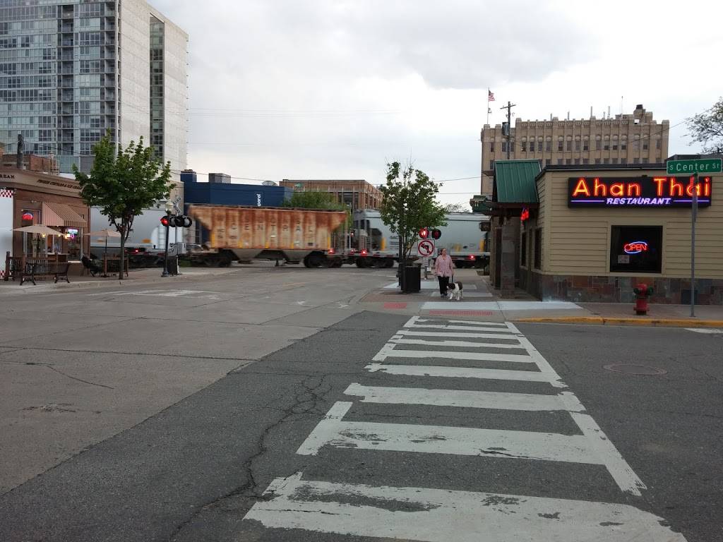 Ahan Thai Restaurant | restaurant | 200 W 4th St, Royal Oak, MI 48067, USA | 2485455030 OR +1 248-545-5030