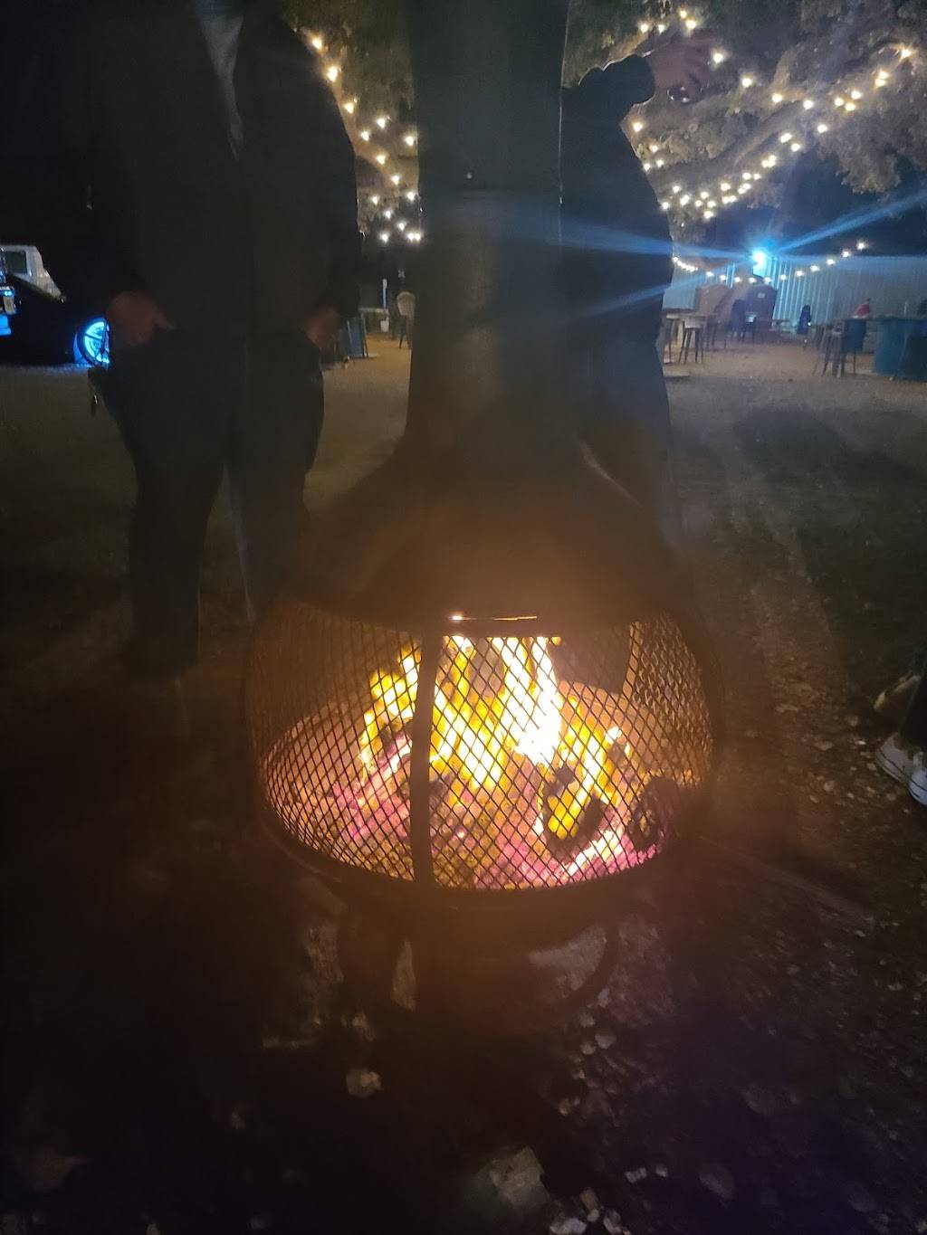 Heavenly Q @ Eagles Nest | restaurant | 1401 2nd St, Pleasanton, TX 78064, USA | 9567929066 OR +1 956-792-9066