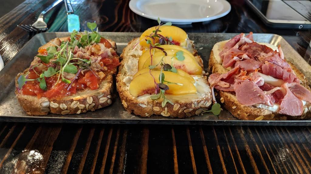 The Lola | restaurant | 6770 N Sunrise Blvd suite 109, Glendale, AZ 85305, USA | 6238775225 OR +1 623-877-5225