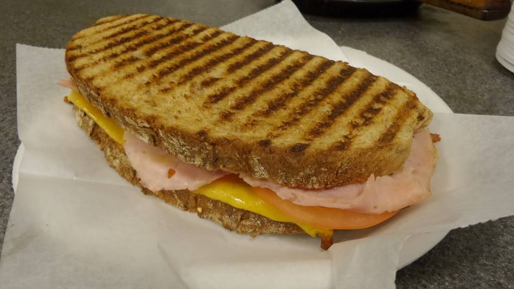 Sunnydeli | restaurant | 4709 Golf Rd, Skokie, IL 60076, USA | 8476763354 OR +1 847-676-3354