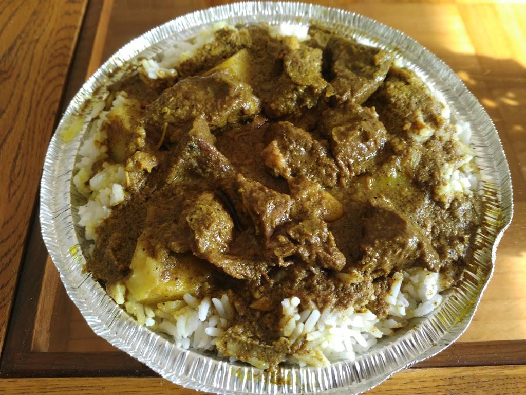 Blue Water Curry & Roti West Indian Restaurant | restaurant | 1646 Victoria Park Ave, North York, ON M1R 1P7, Canada | 4167559649 OR +1 416-755-9649