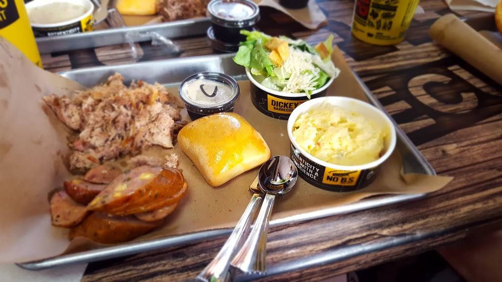 Dickeys Barbecue Pit | restaurant | 1914 S Power Rd, Mesa, AZ 85206, USA | 4803618053 OR +1 480-361-8053