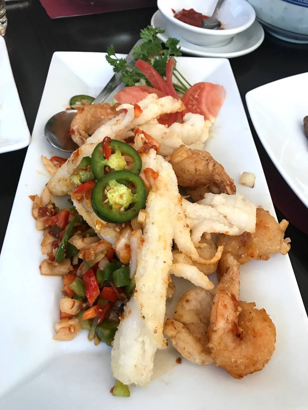 Restaurant Cari | restaurant | 5000 3e Av O, Québec, QC G1H 6G3, Canada | 4186278989 OR +1 418-627-8989