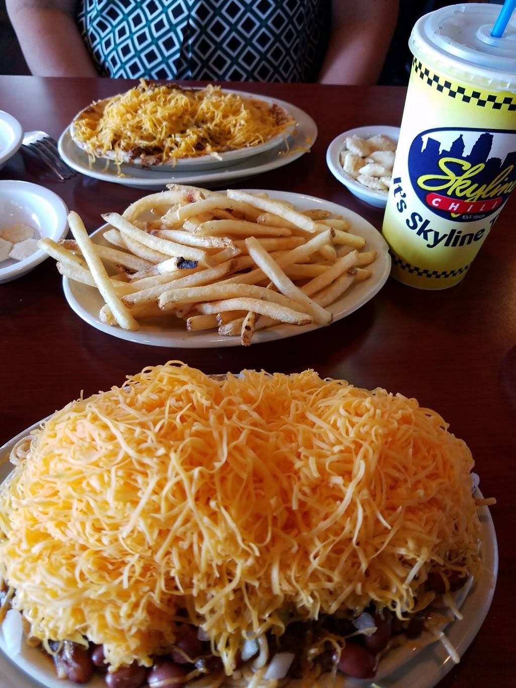 Skyline Chili | restaurant | 5560 Bridgetown Rd, Cincinnati, OH 45248, USA | 5135744777 OR +1 513-574-4777