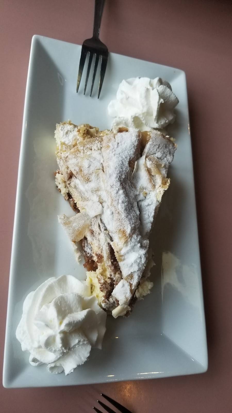 Roadhouse Cafe Bar & Grill | restaurant | 1031 Eisenhower Blvd, Harrisburg, PA 17111, USA | 7179399915 OR +1 717-939-9915