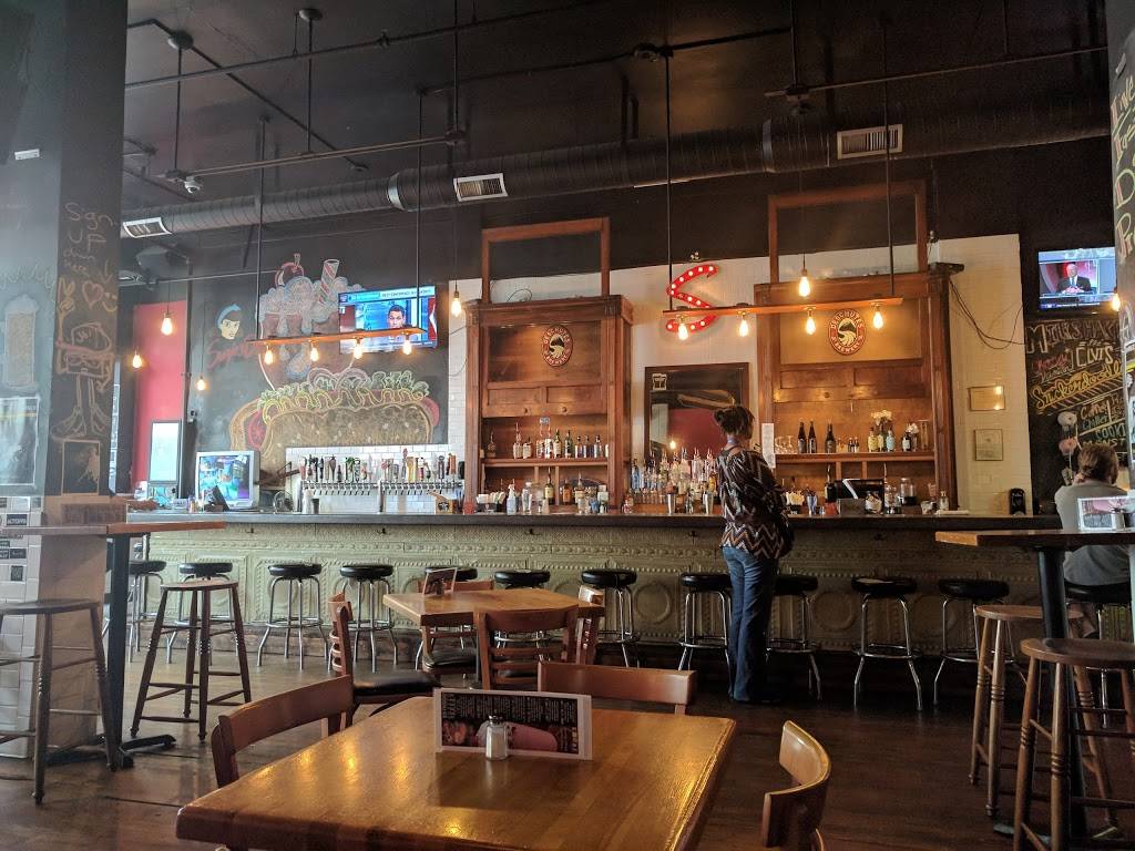 Suzies Dogs And Drafts | restaurant | 34 N Phelps St, Youngstown, OH 44503, USA | 2342289158 OR +1 234-228-9158