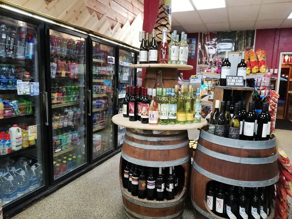 Totem Market & Gifts | restaurant | 45186 Sierra Dr, Three Rivers, CA 93271, USA | 5595614463 OR +1 559-561-4463