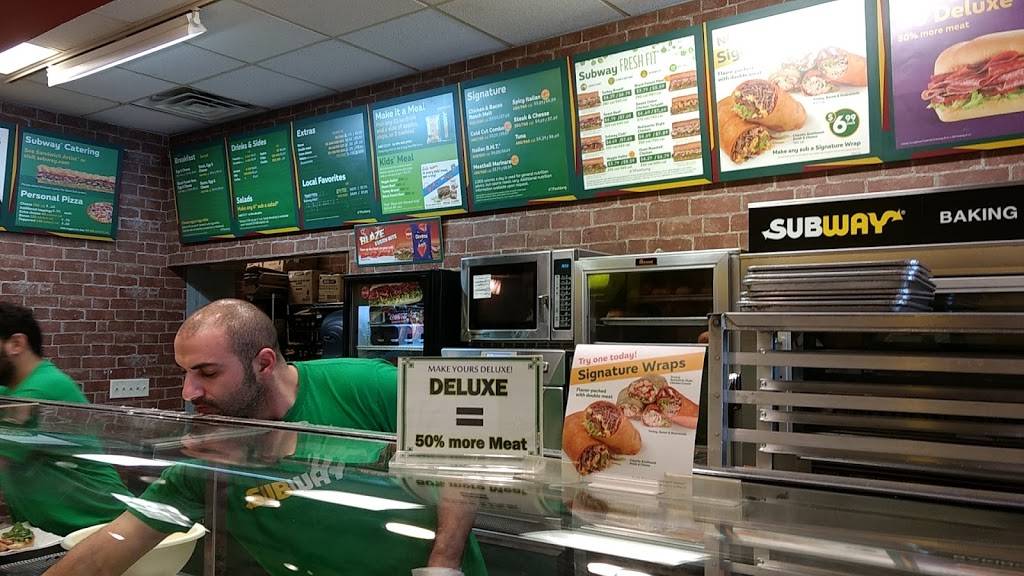 Subway | restaurant | 162 Seven Farms Drive, Charleston, SC 29492, USA | 8432780870 OR +1 843-278-0870