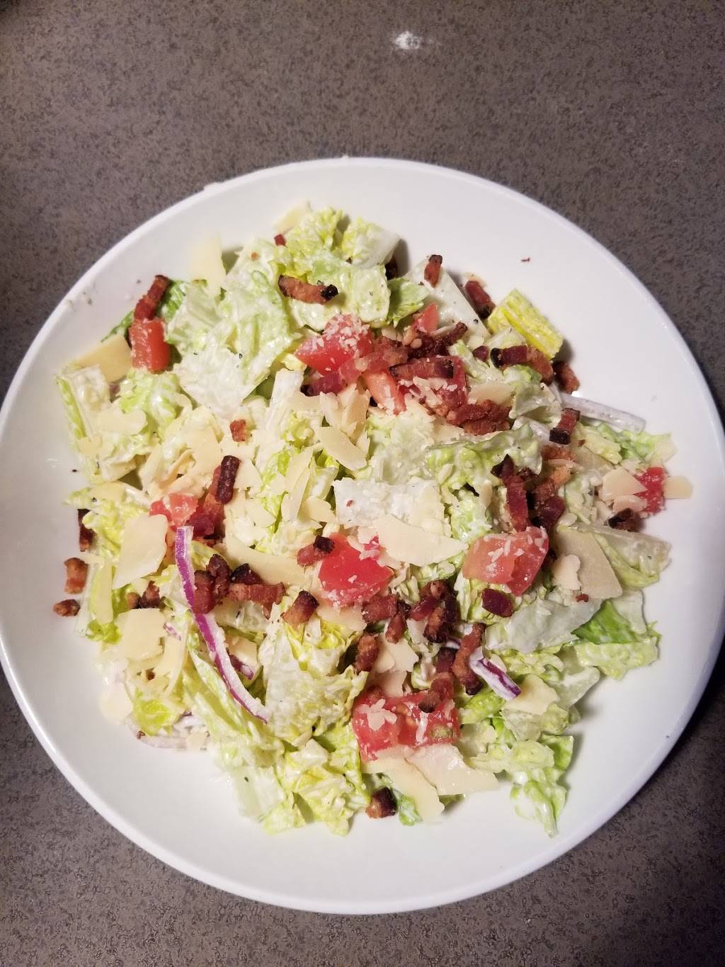 Deweys Pizza | meal takeaway | 112 E Vandalia St, Edwardsville, IL 62025, USA | 6186562200 OR +1 618-656-2200