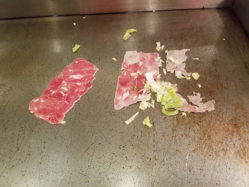 Charley Philly Steak | restaurant | 1 Sunrise Mall, Massapequa, NY 11758, USA | 5167998818 OR +1 516-799-8818