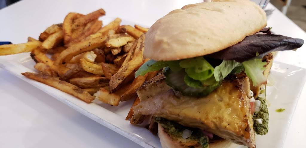 Three Carrots Fountain Square | restaurant | 920 Virginia Ave, Indianapolis, IN 46203, USA | 4632213669 OR +1 463-221-3669