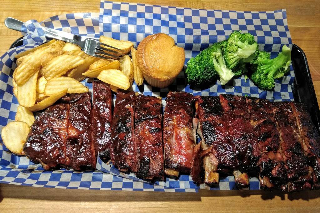 Famous Daves | restaurant | 13122 Jamboree Rd, Irvine, CA 92602, USA | 7144629179 OR +1 714-462-9179