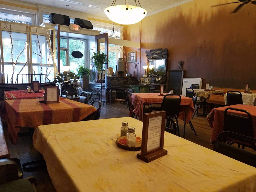 Southern Eatery | restaurant | 130 E College Ave, Holly Springs, MS 38635, USA | 6625518350 OR +1 662-551-8350
