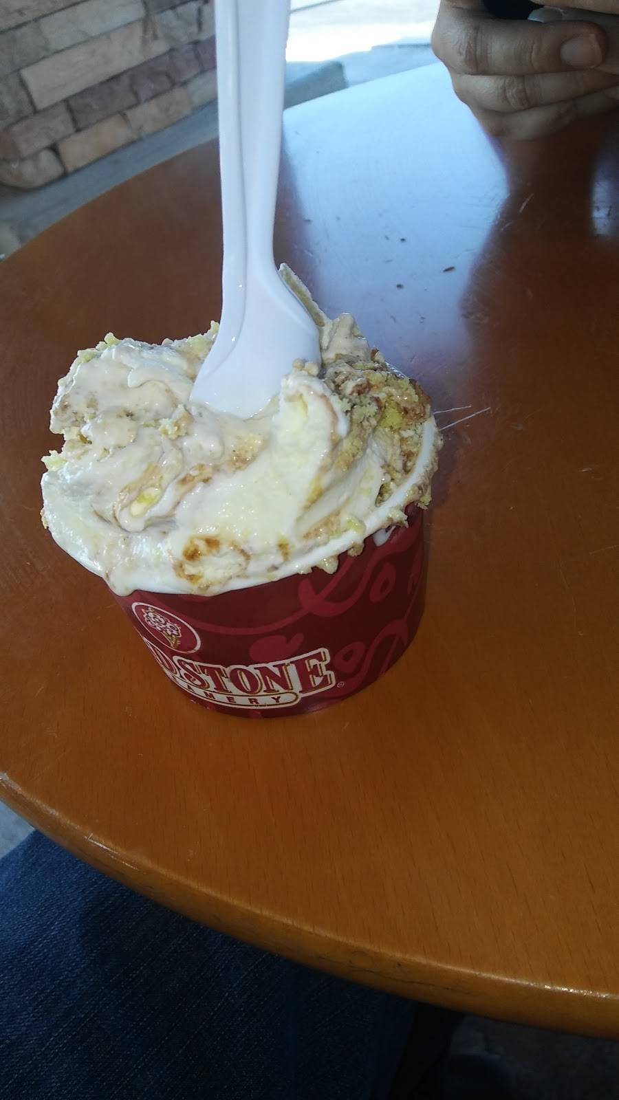 Cold Stone Creamery | bakery | 708 Center Dr Ste 101, San Marcos, CA 92069, USA | 7607437735 OR +1 760-743-7735