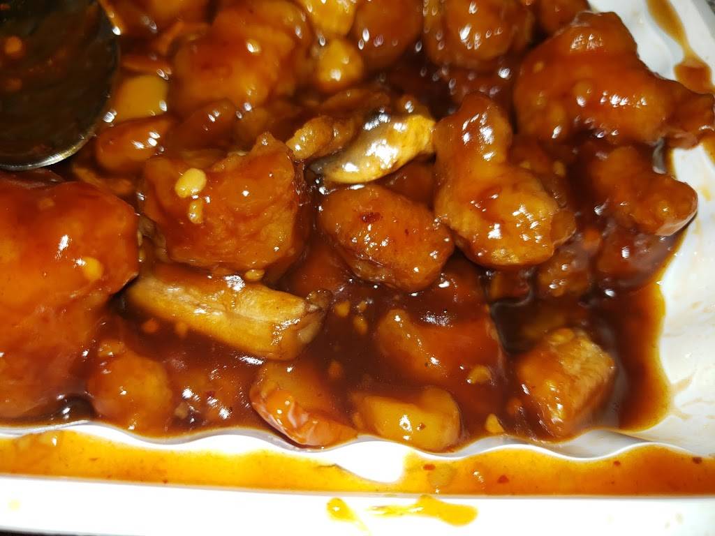 Chinatown Kitchen | restaurant | 3828 Tuscarawas St W, Canton, OH 44708, USA | 3304773880 OR +1 330-477-3880