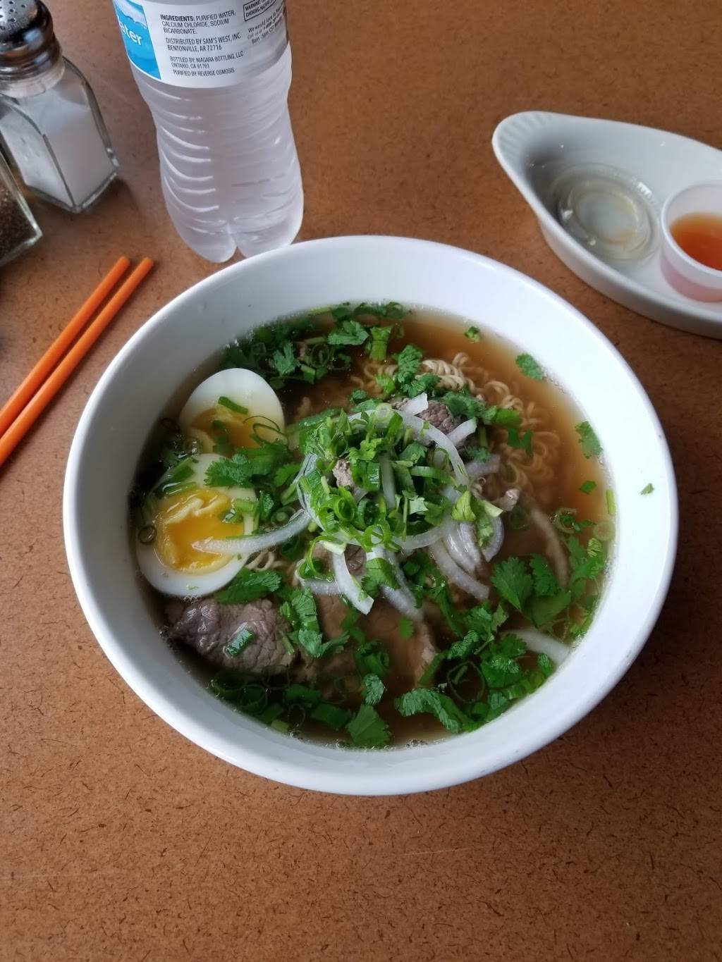 May’s Egg Rolls | restaurant | 154 N Broadway, Green Bay, WI 54303, USA | 9205449621 OR +1 920-544-9621