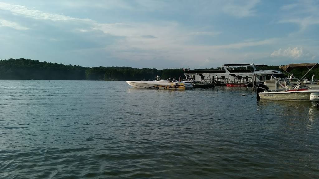 Village Inn | restaurant | 107 S Catherine St, Pickens, SC 29671, USA | 8648789170 OR +1 864-878-9170