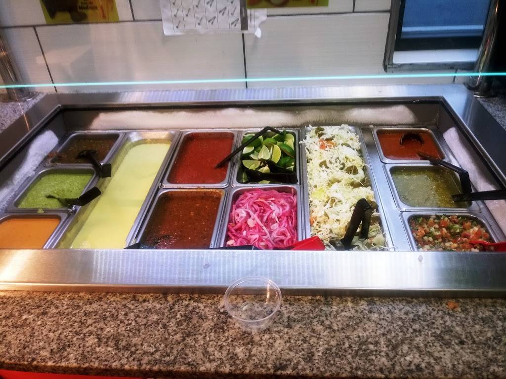 Pollo Regio | restaurant | 4416 Live Oak St, Dallas, TX 75204, USA | 2147829055 OR +1 214-782-9055