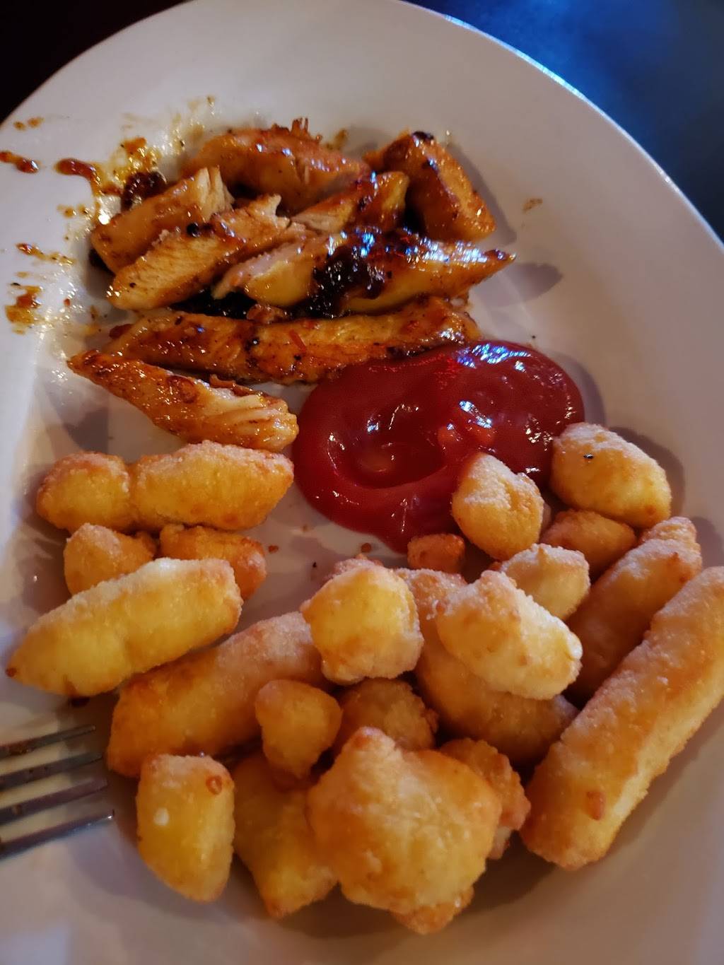 Hotel Bar & Grill | restaurant | 112 Railroad Ave S, Turtle Lake, WI 54889, USA | 7159864910 OR +1 715-986-4910