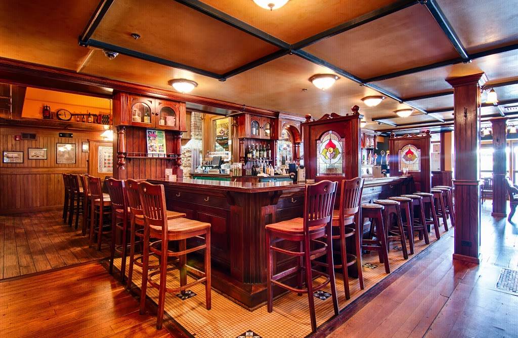 Quigleys Irish Pub | restaurant | 43 E Jefferson Ave, Naperville, IL 60540, USA | 6304284774 OR +1 630-428-4774