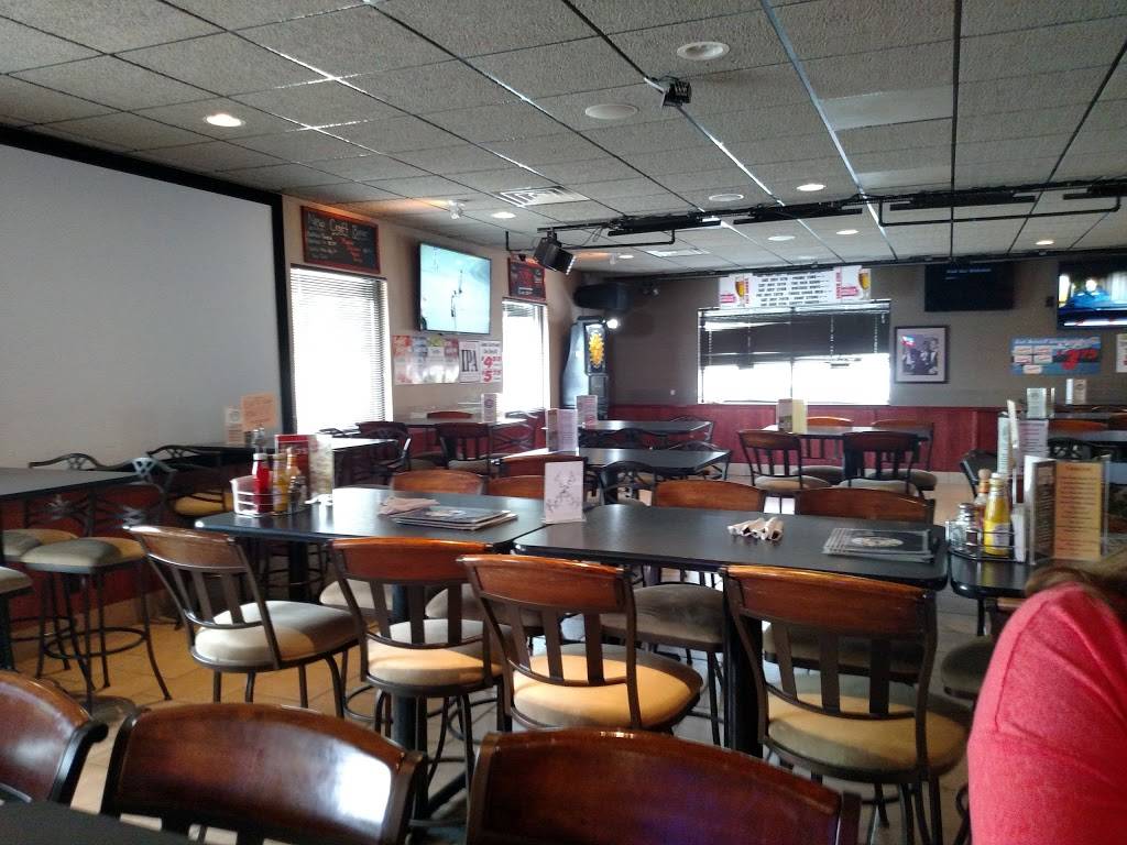 Rascals Bar & Grill | restaurant | 5223 Torque Dr, Loves Park, IL 61111, USA | 8156369207 OR +1 815-636-9207