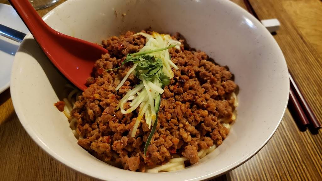 Momo Mee | restaurant | 110 E Greenfield Ave, Milwaukee, WI 53204, USA | 4143169003 OR +1 414-316-9003