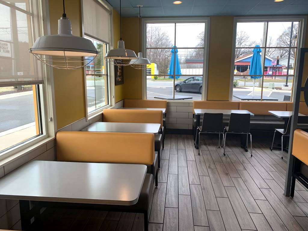 Biscuitville | cafe | 1442 N Fayetteville St, Asheboro, NC 27203, USA | 3366720737 OR +1 336-672-0737