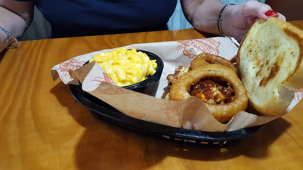 BubbaQues 6001 | restaurant | 1306 N Young Blvd, Chiefland, FL 32626, USA | 3524934227 OR +1 352-493-4227
