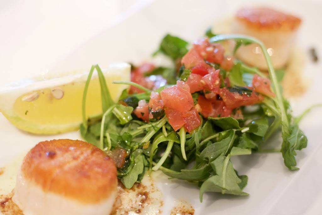 Restaurant Vino Rosso | restaurant | 5291 Boul Henri-Bourassa O, Saint-Laurent, QC H4R 1B7, Canada | 5143376664 OR +1 514-337-6664