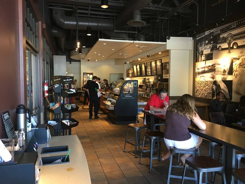Starbucks | cafe | 5500 Grossmont Center Dr, La Mesa, CA 91942, USA | 6194692497 OR +1 619-469-2497
