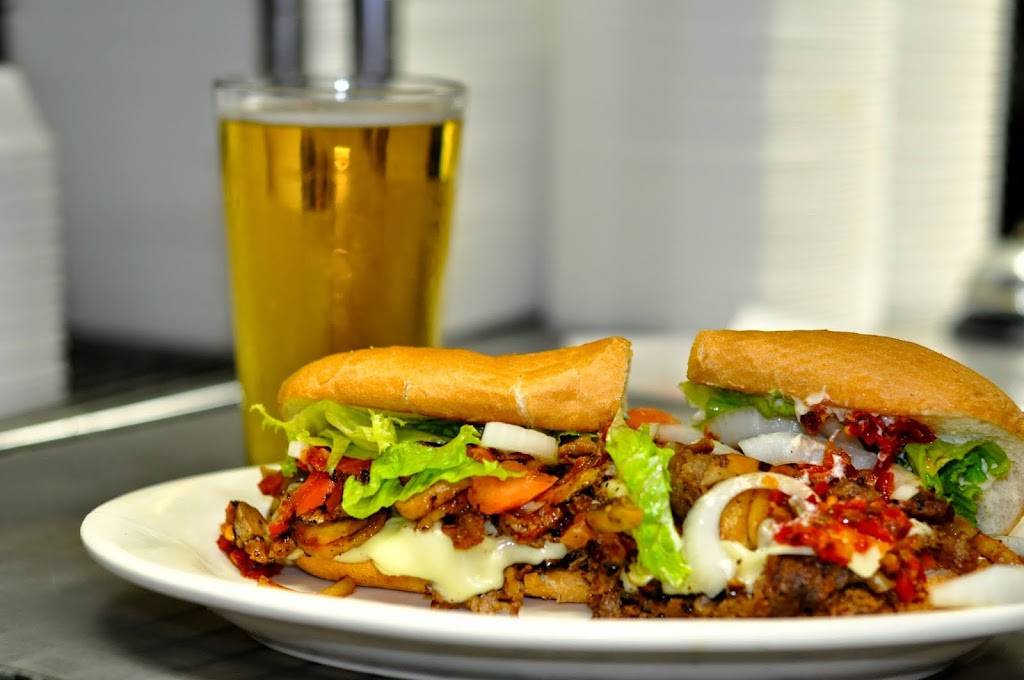 Buffalo Wings & Beer | restaurant | 15412 New Hampshire Ave, Silver Spring, MD 20904, USA | 3018794900 OR +1 301-879-4900