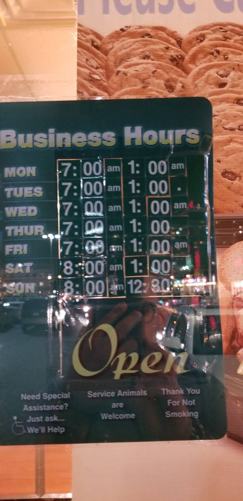 Subway | restaurant | Sheppard Plaza, 626A Sheppard Ave W, North York, ON M3H 2S1, Canada | 4166380356 OR +1 416-638-0356