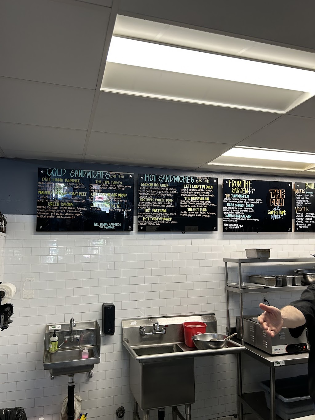 2nd Avenue Deli | restaurant | 2703 24th St, Sacramento, CA 95818, USA | 9164566488 OR +1 916-456-6488