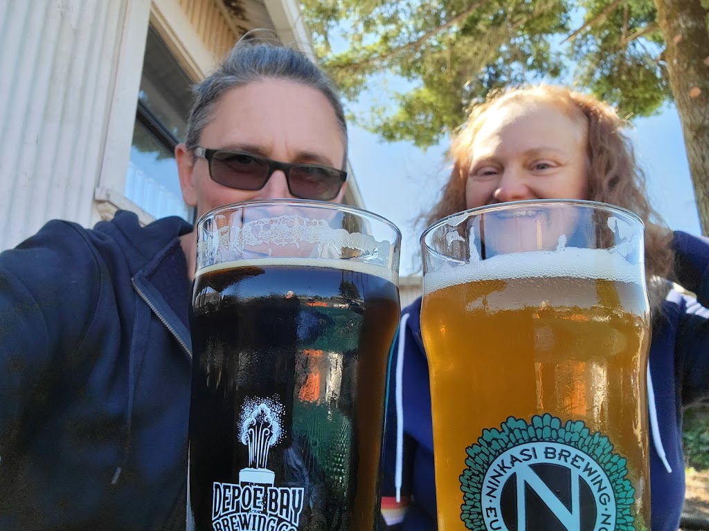 Homegrown Public House & Brewery | restaurant | 294 Laurel St, Florence, OR 97439, USA | 5419974886 OR +1 541-997-4886