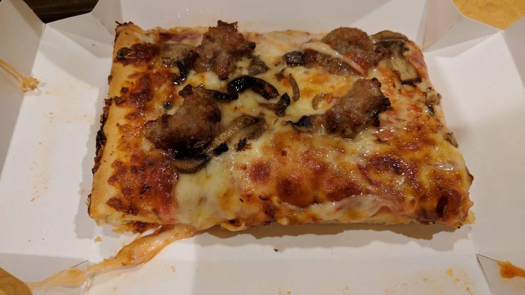 Rocky Rococo Pan Style Pizza | restaurant | 1239 Crossing Meadows Dr, Onalaska, WI 54650, USA | 6087830300 OR +1 608-783-0300