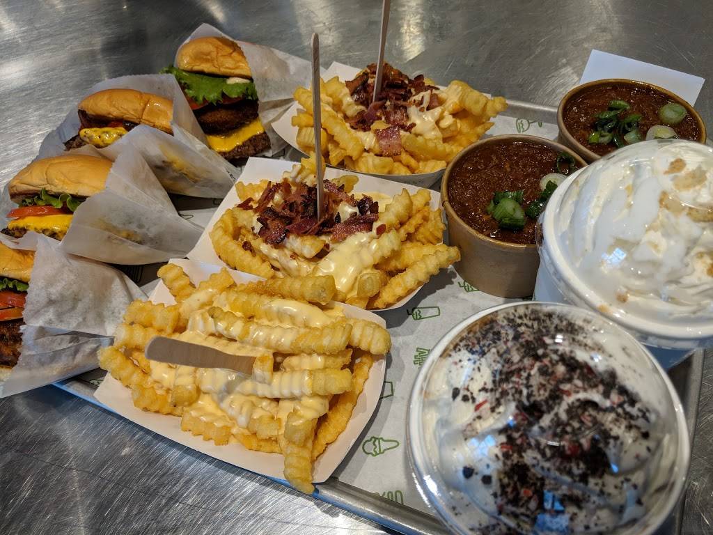 Shake Shack | restaurant | 11228 Domain Dr, Austin, TX 78759, USA | 5127170422 OR +1 512-717-0422