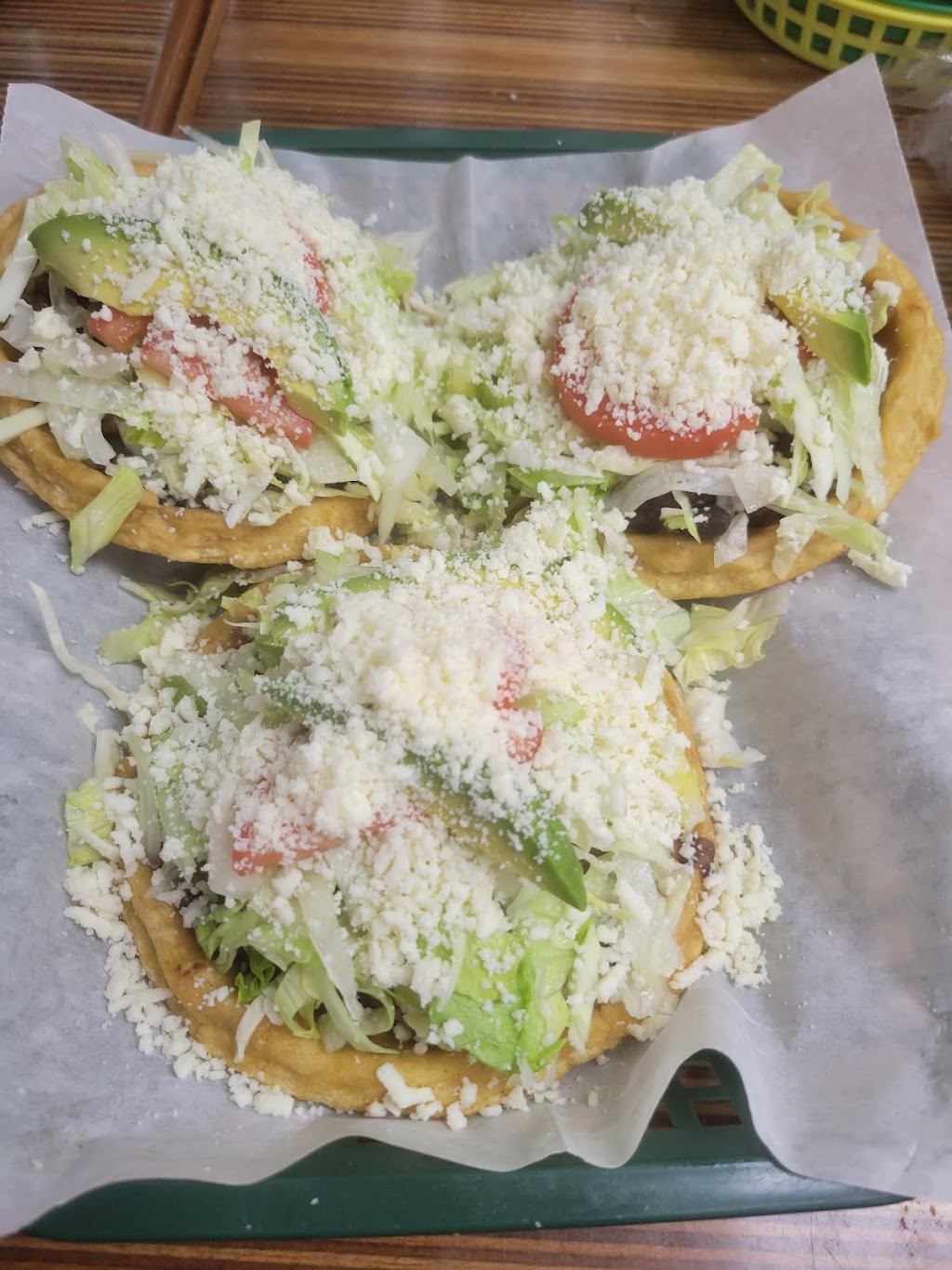 EL Sabrocito | restaurant | 2101 E Market St, Greensboro, NC 27401, USA | 3367635336 OR +1 336-763-5336