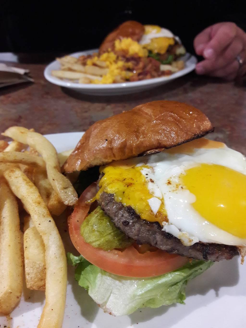 Huckleberrys Breakfast and Lunch | restaurant | 724 W Onstott Frontage Rd, Yuba City, CA 95991, USA | 5306457688 OR +1 530-645-7688