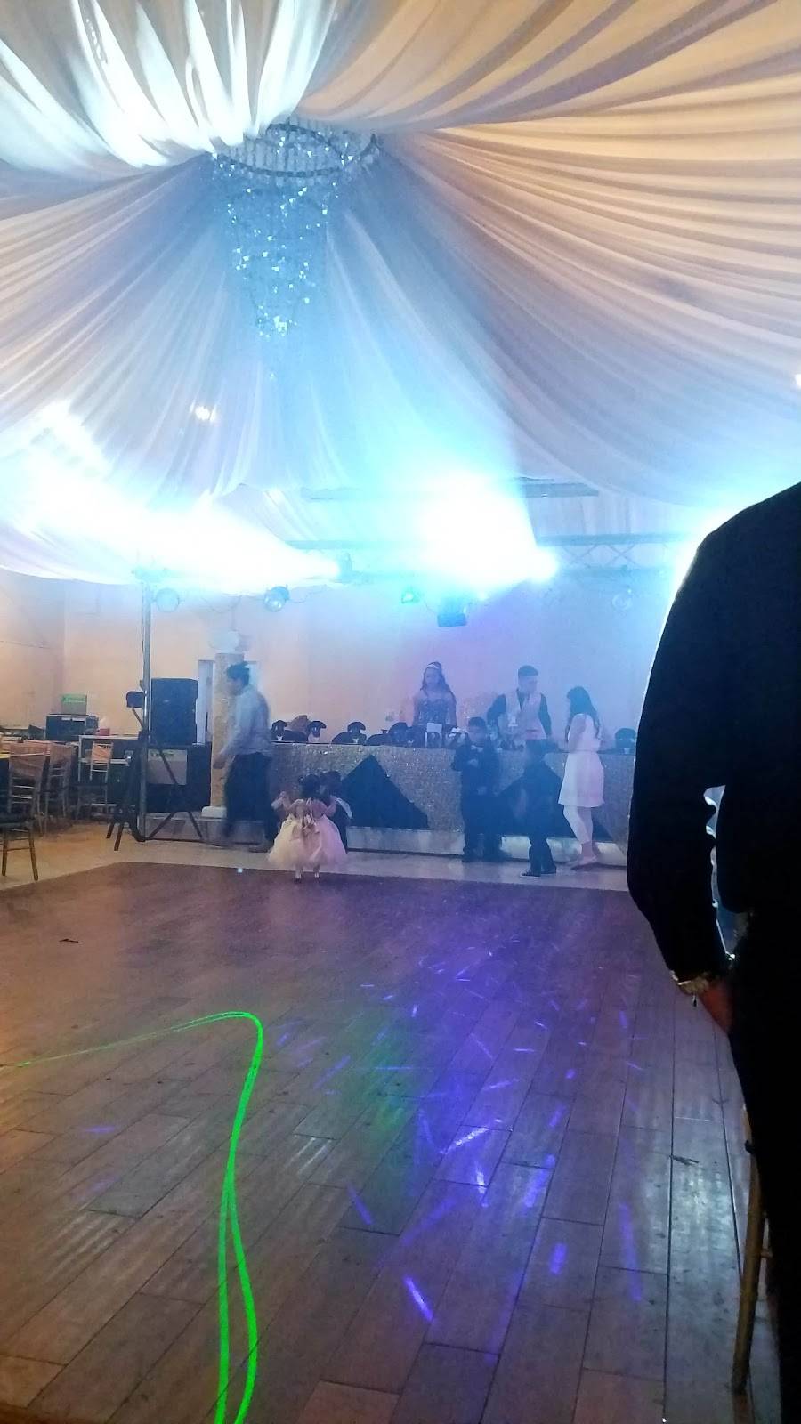 Broadway Tacos | restaurant | 6709 S Broadway, Los Angeles, CA 90003, USA | 3238987656 OR +1 323-898-7656