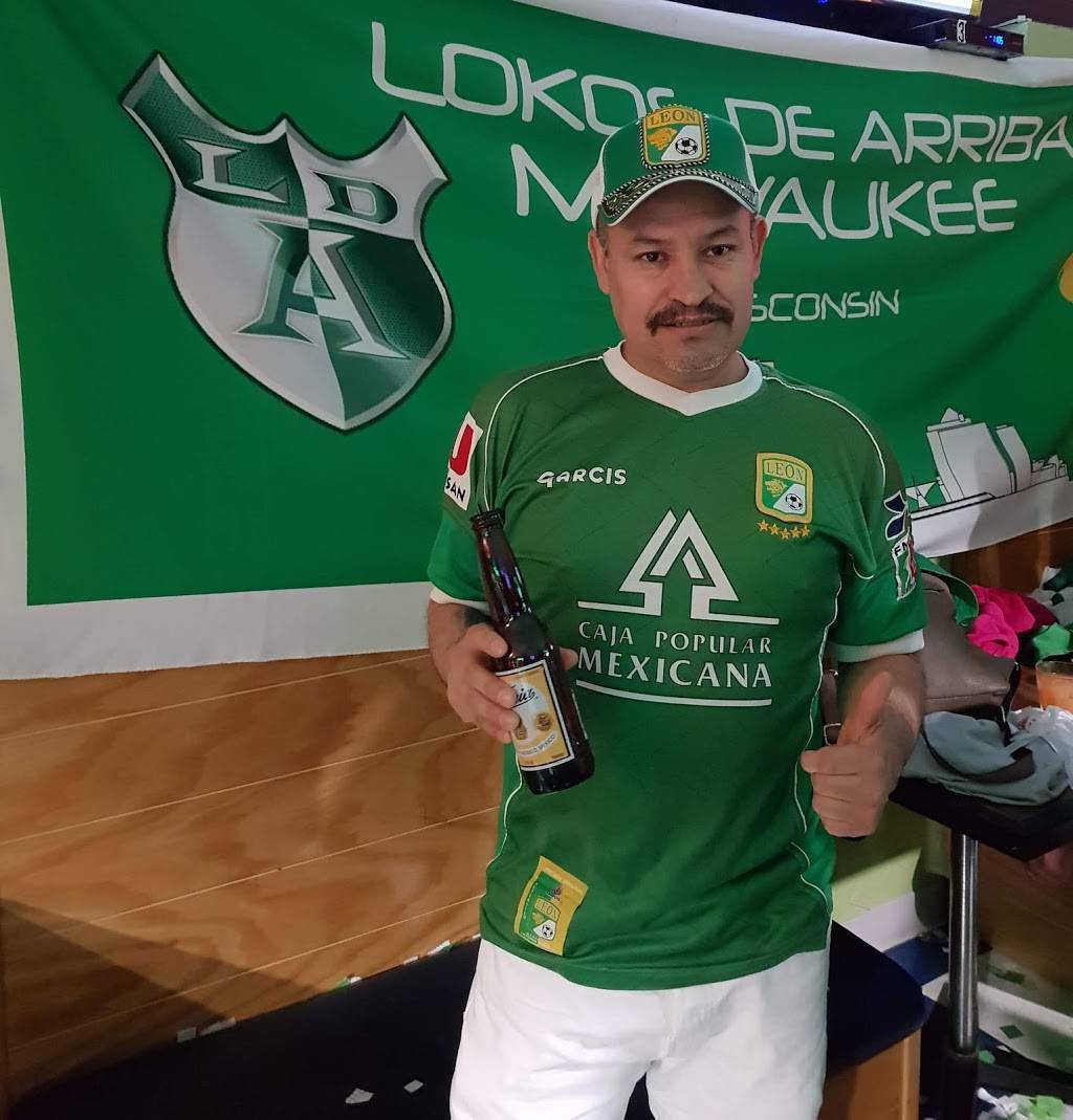 Kumbala Restaurant Bar | restaurant | 1428 W Lincoln Ave, Milwaukee, WI 53215, USA | 4145093604 OR +1 414-509-3604