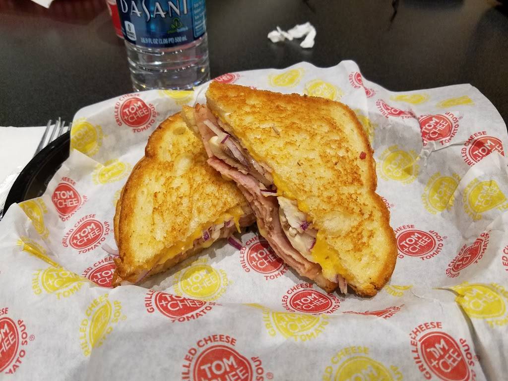 Tom & Chee | restaurant | 9328 Union Centre Blvd, West Chester Township, OH 45069, USA | 5138600638 OR +1 513-860-0638