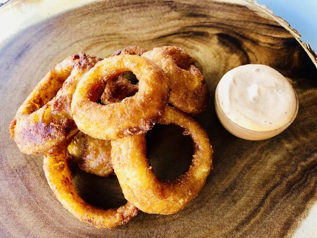 Eat That Burger | restaurant | 11142 Burbank Blvd, North Hollywood, CA 91601, USA | 8188216138 OR +1 818-821-6138