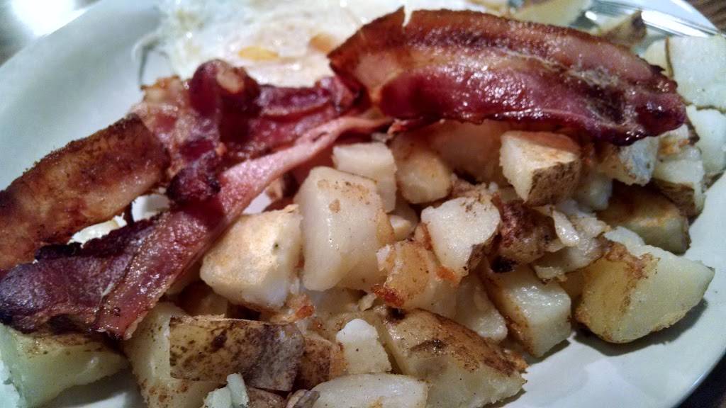 Peggy Sues Diner | restaurant | 117 S Calumet Rd, Chesterton, IN 46304, USA | 2199268524 OR +1 219-926-8524