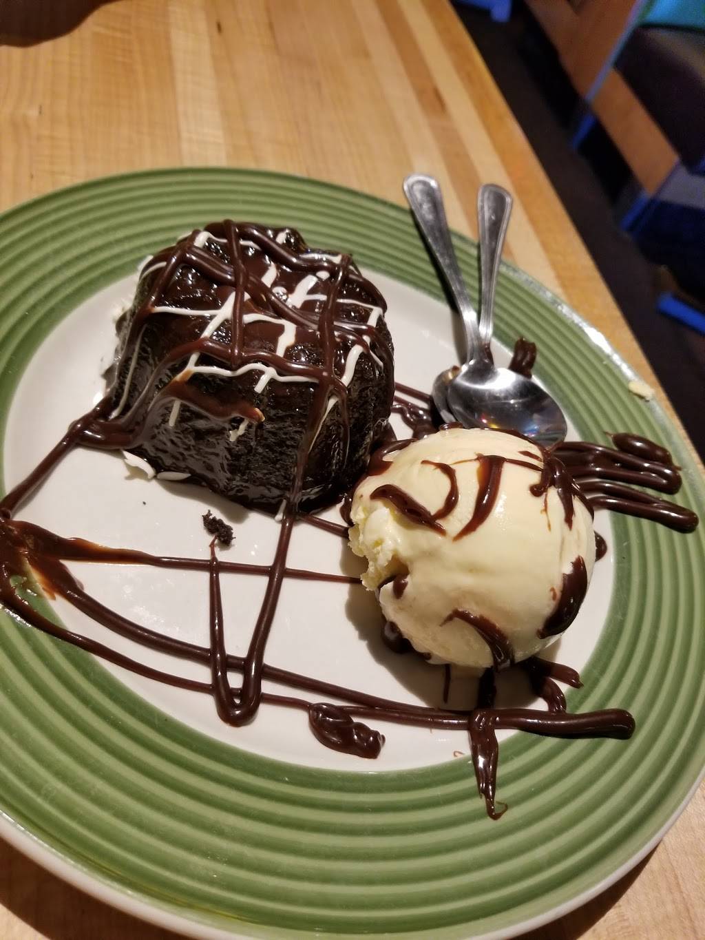 Applebees Grill + Bar | restaurant | 2651 N 75th Ave, Phoenix, AZ 85035, USA | 6238498895 OR +1 623-849-8895