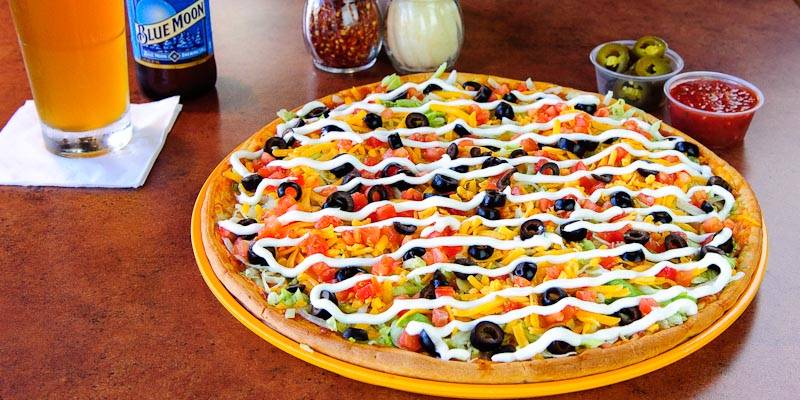 Stone Canyon Pizza Parkville | restaurant | 15 Main St, Parkville, MO 64152, USA | 8167468686 OR +1 816-746-8686