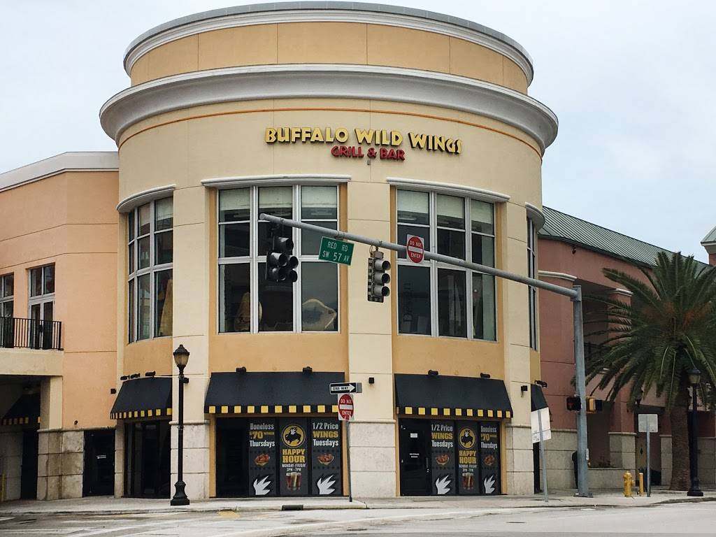 Buffalo Wild Wings | meal takeaway | 5701 Sunset Dr Suite B-13A, South Miami, FL 33143, USA | 3056680911 OR +1 305-668-0911