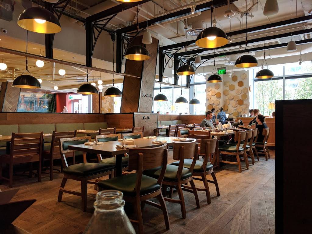 Farmers & Distillers | restaurant | 600 Massachusetts Ave NW, Washington, DC 20001, USA | 2024643001 OR +1 202-464-3001