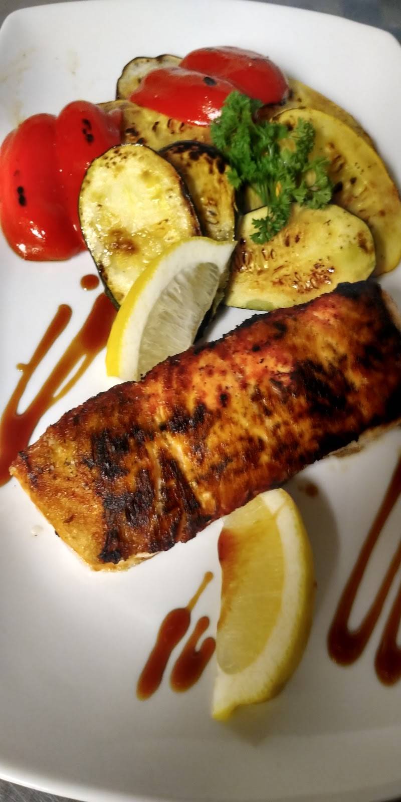 Darina Cafe | restaurant | 315 Sand Ln, Staten Island, NY 10305, USA | 7183514413 OR +1 718-351-4413