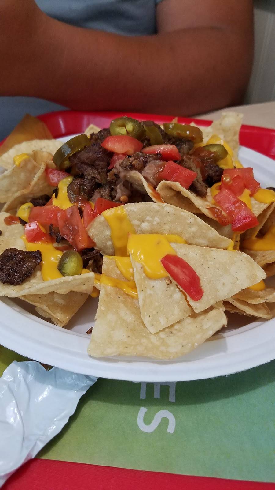 Del Taco | meal takeaway | 21920 Lassen St, Chatsworth, CA 91311, USA | 8187094058 OR +1 818-709-4058